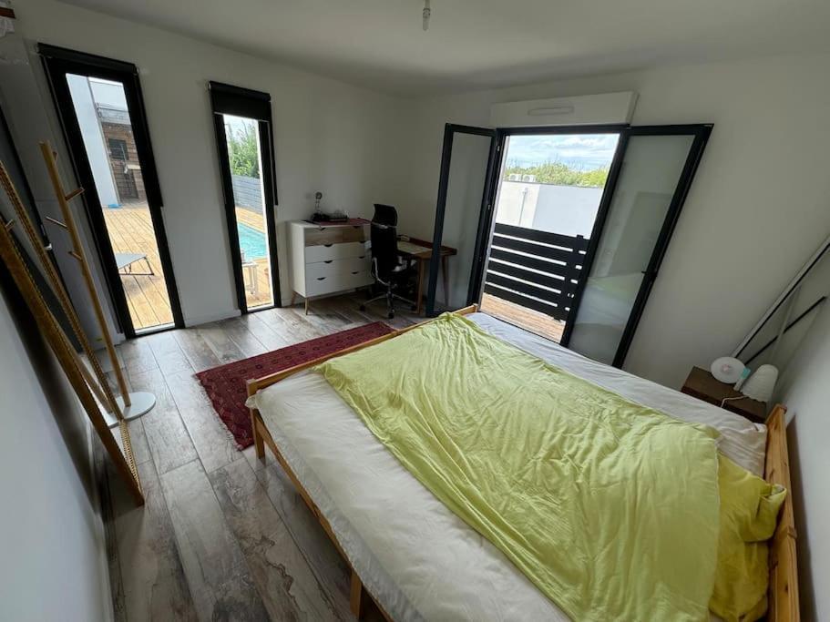 Luxury Villa With Pool And View จูวินญัค ภายนอก รูปภาพ